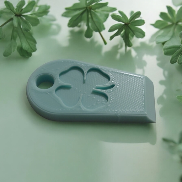 Clover Lottery Ticket Scratcher - Picture 2 of 3